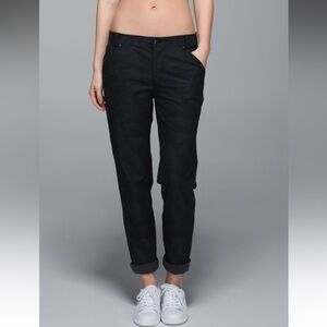 LULULEMON ATHLETICA Camo Black Day Trip Boyfriend Pants size 6‎